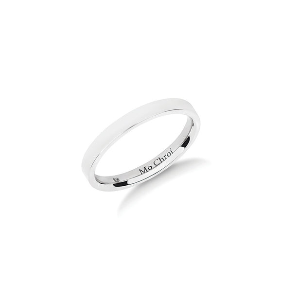 The Always women's wedding ring in yellow gold, a plain 2.5mm ring with a flat outer surface and a polished finish