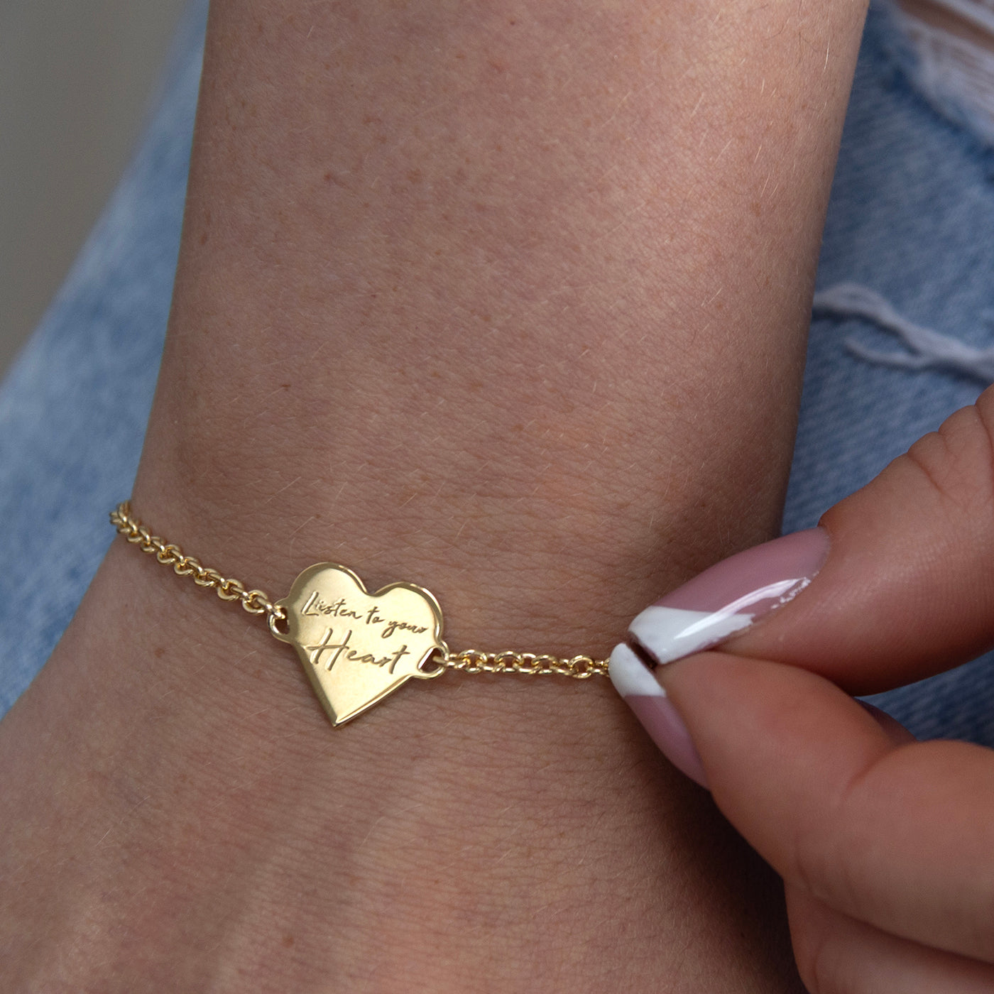 Listen to Your Heart Bracelet Gold