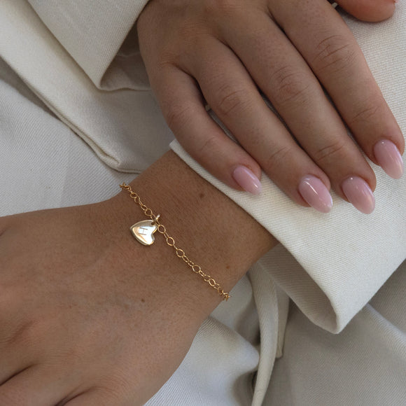 Heart initial bracelet gold - Lulu + Belle Jewellery