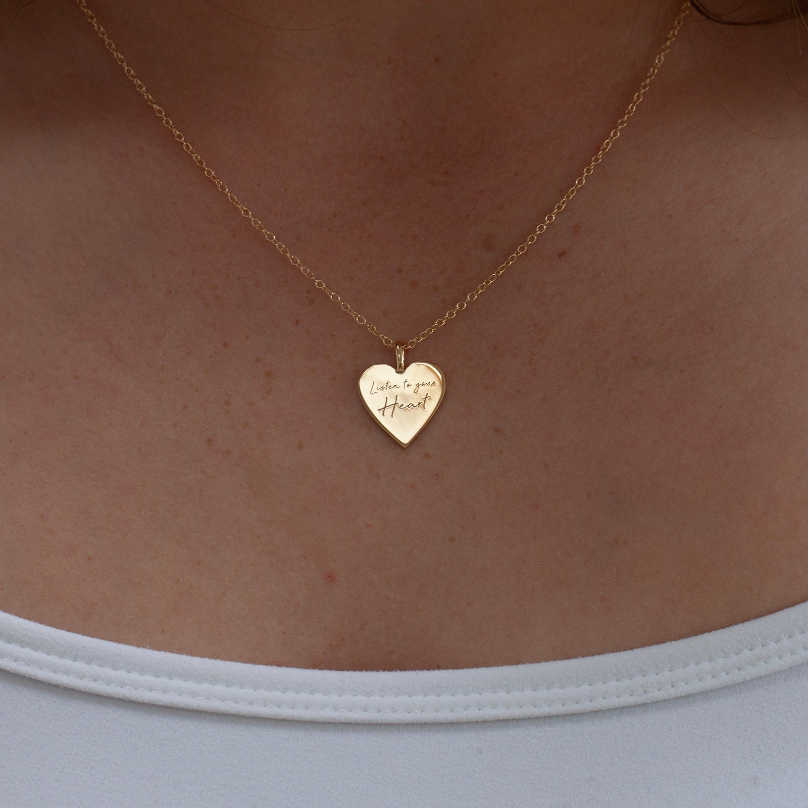 gold heart necklace wtih engraving lulu and belle 