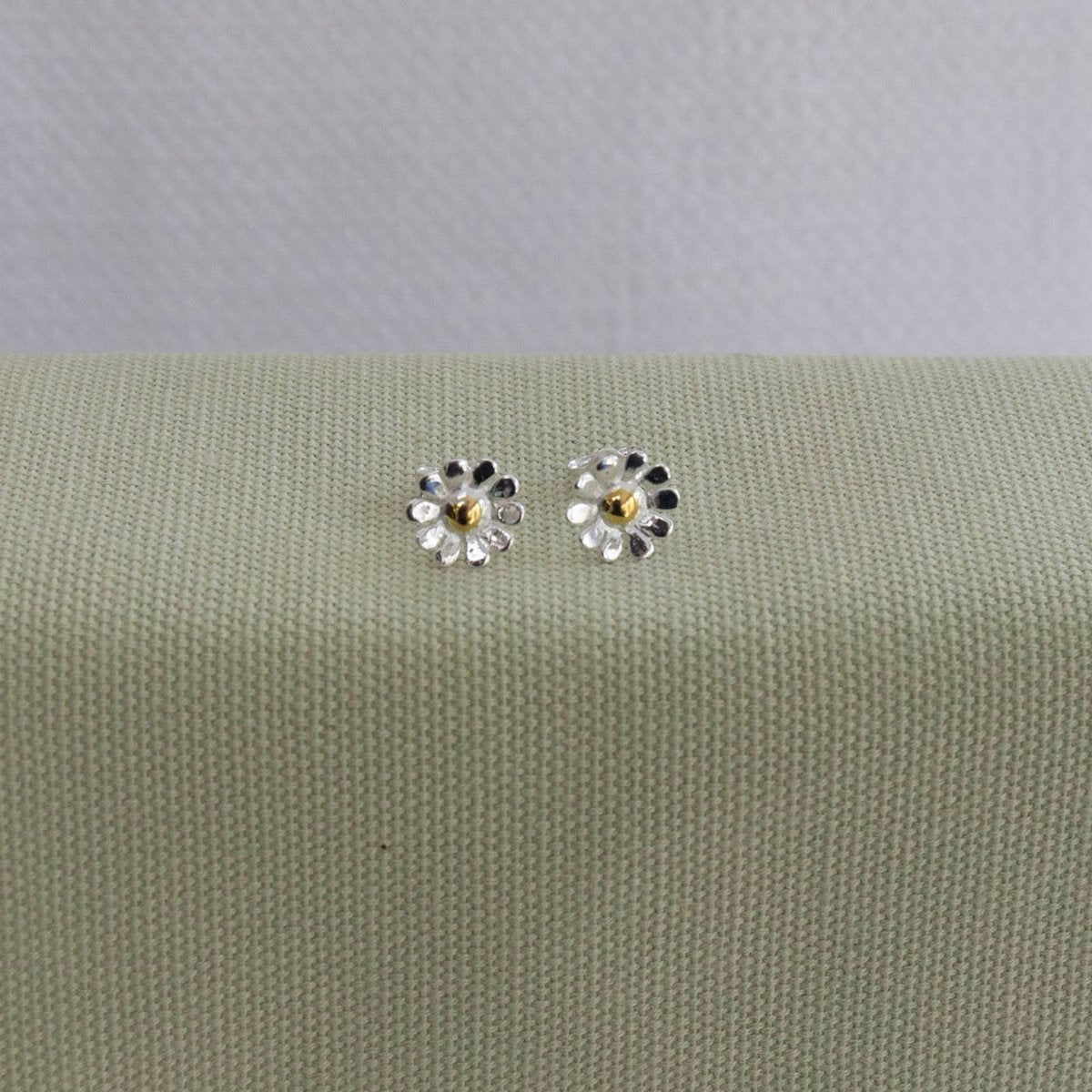 Silver Daisy Studs - Lulu + Belle Jewellery