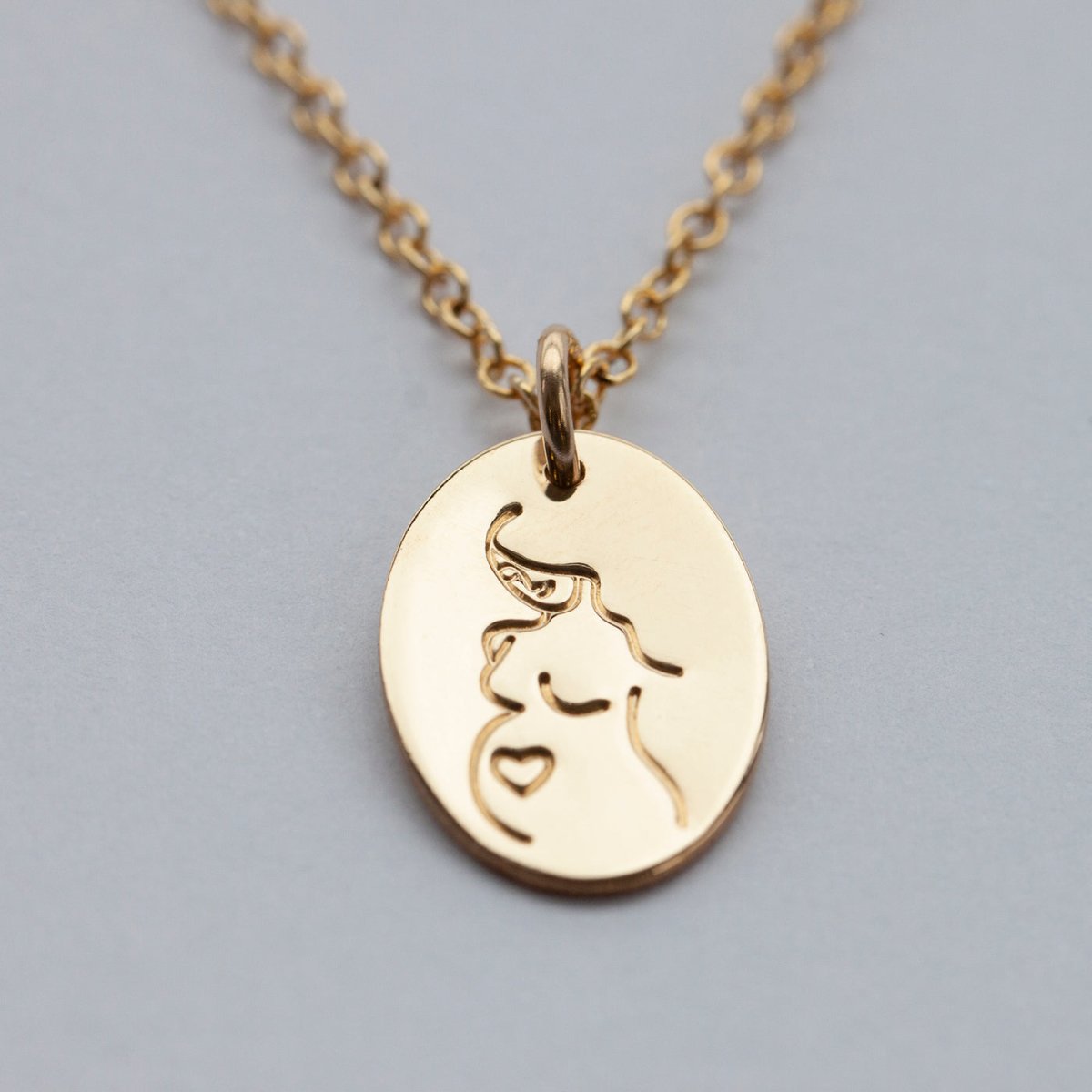 Mother necklace in gold or silver - Lulu + Belle Jewellery