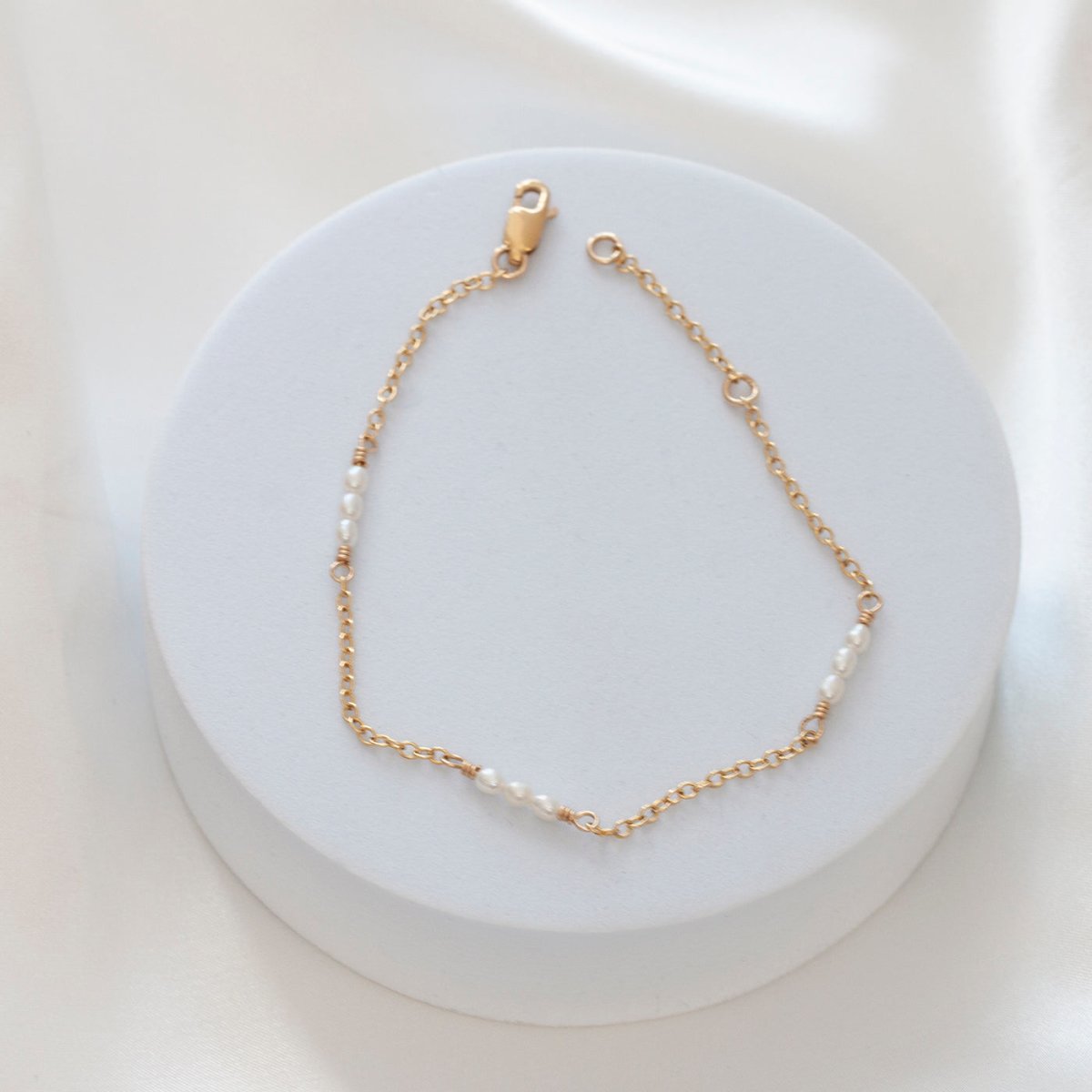 PIA Mini Pearl Bracelet Gold or Silver - Lulu + Belle Jewellery